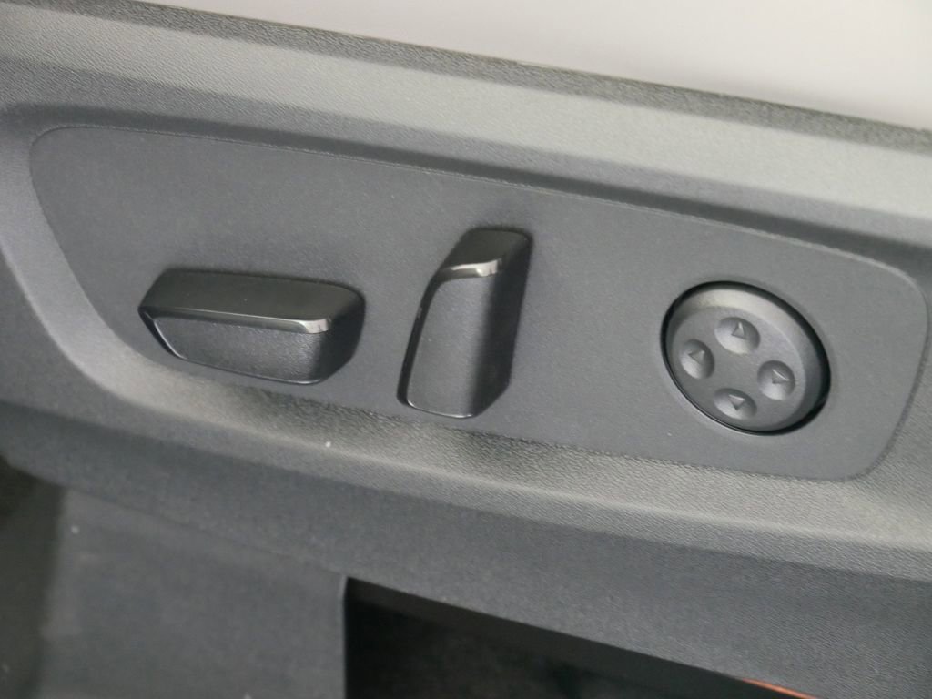 New 2026 INFINITI QX60 Luxe w/ Cargo Package image 13