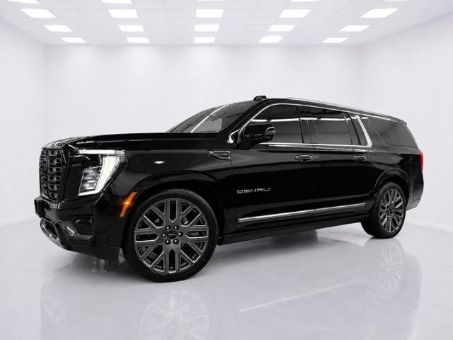 Used 2025 GMC Yukon XL Denali Ultimate AWD/4WD image 5