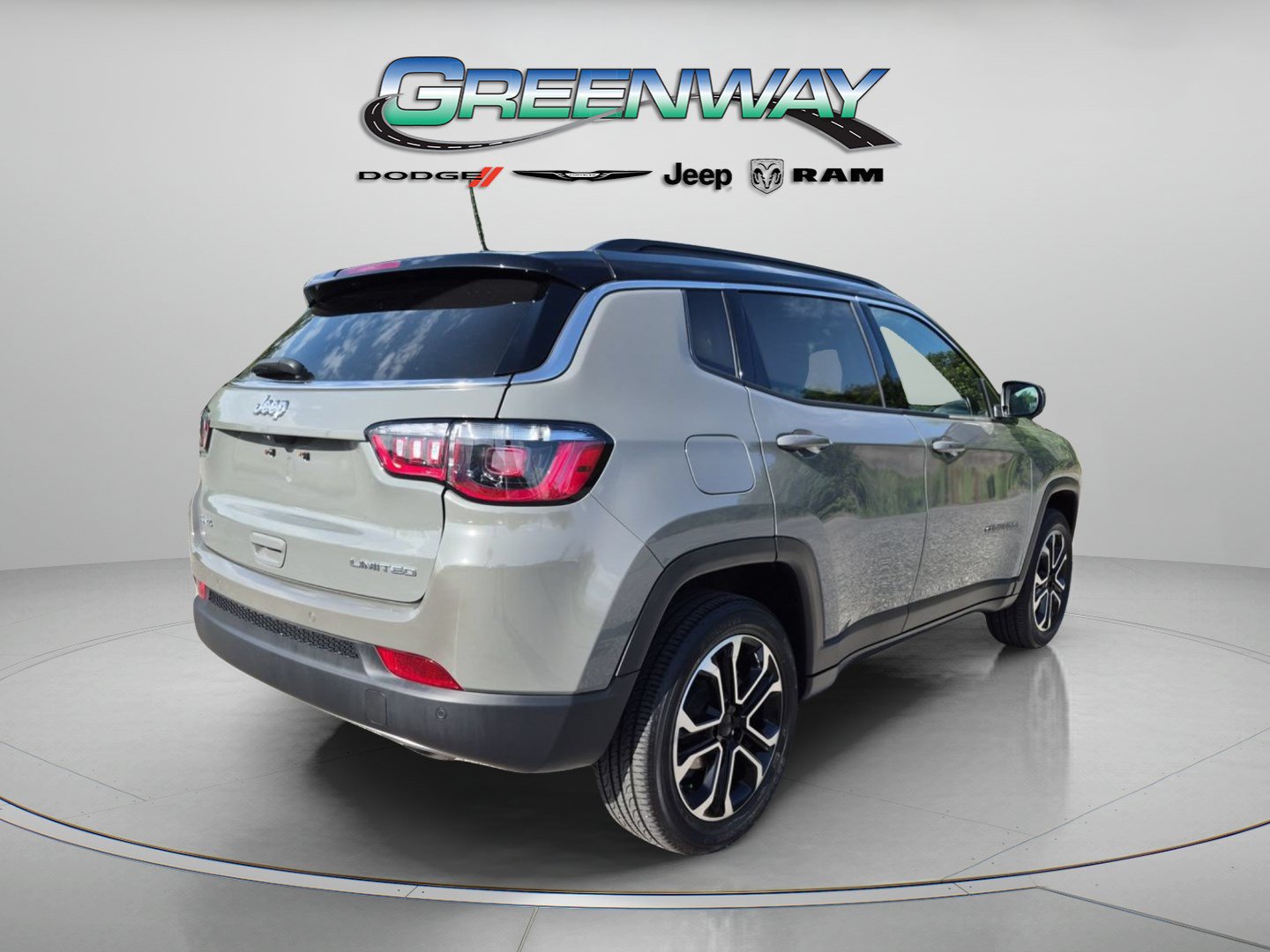Used 2023 Jeep Compass Limited AWD/4WD image 3