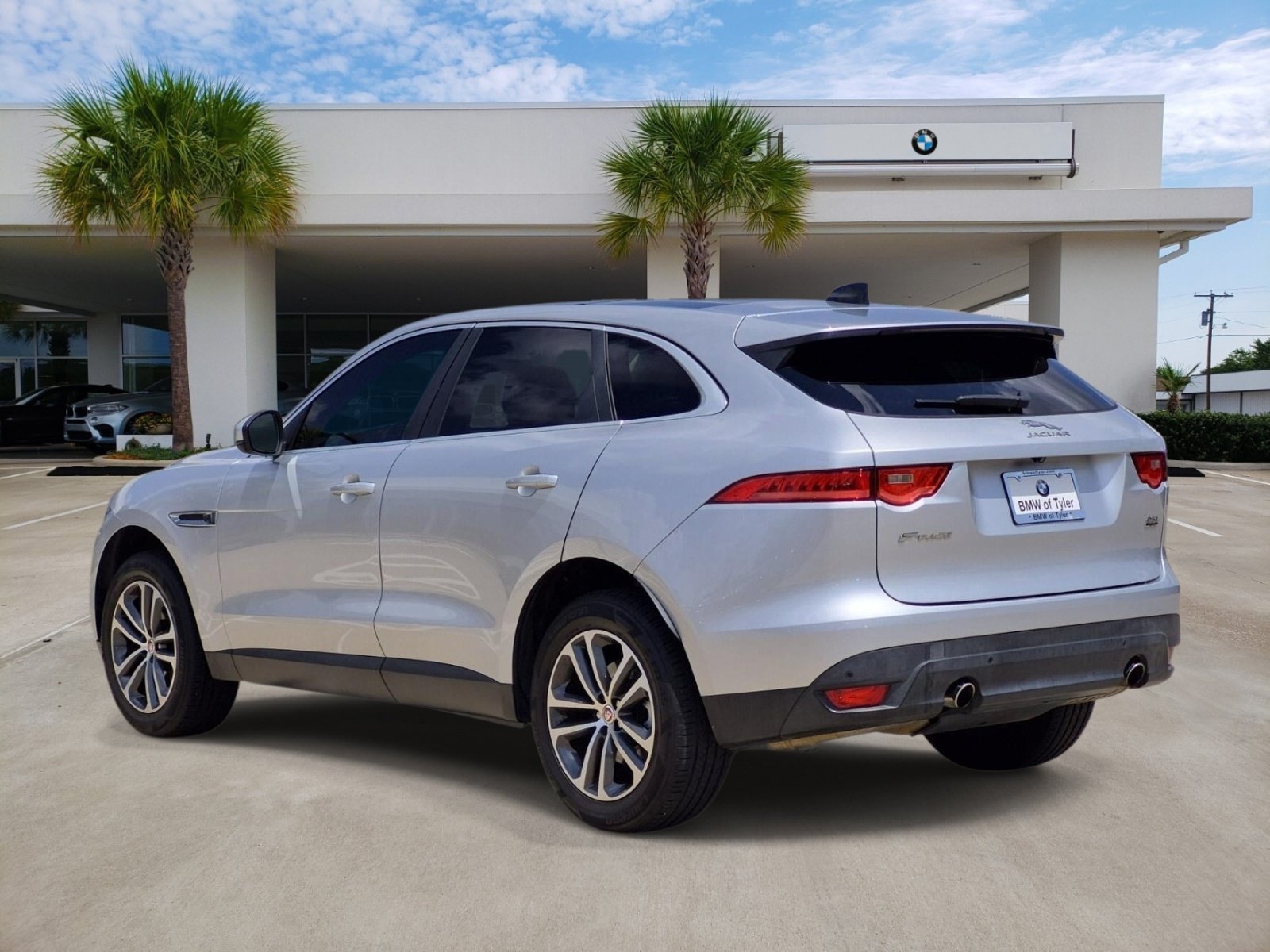 Used 2020 Jaguar F-PACE Premium AWD/4WD image 4