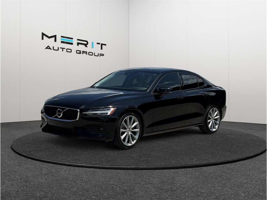 Used 2020 Volvo S60 T5 Momentum FWD image 4