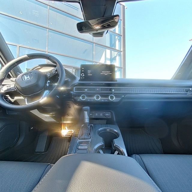 Used 2025 Honda Civic Sport image 28