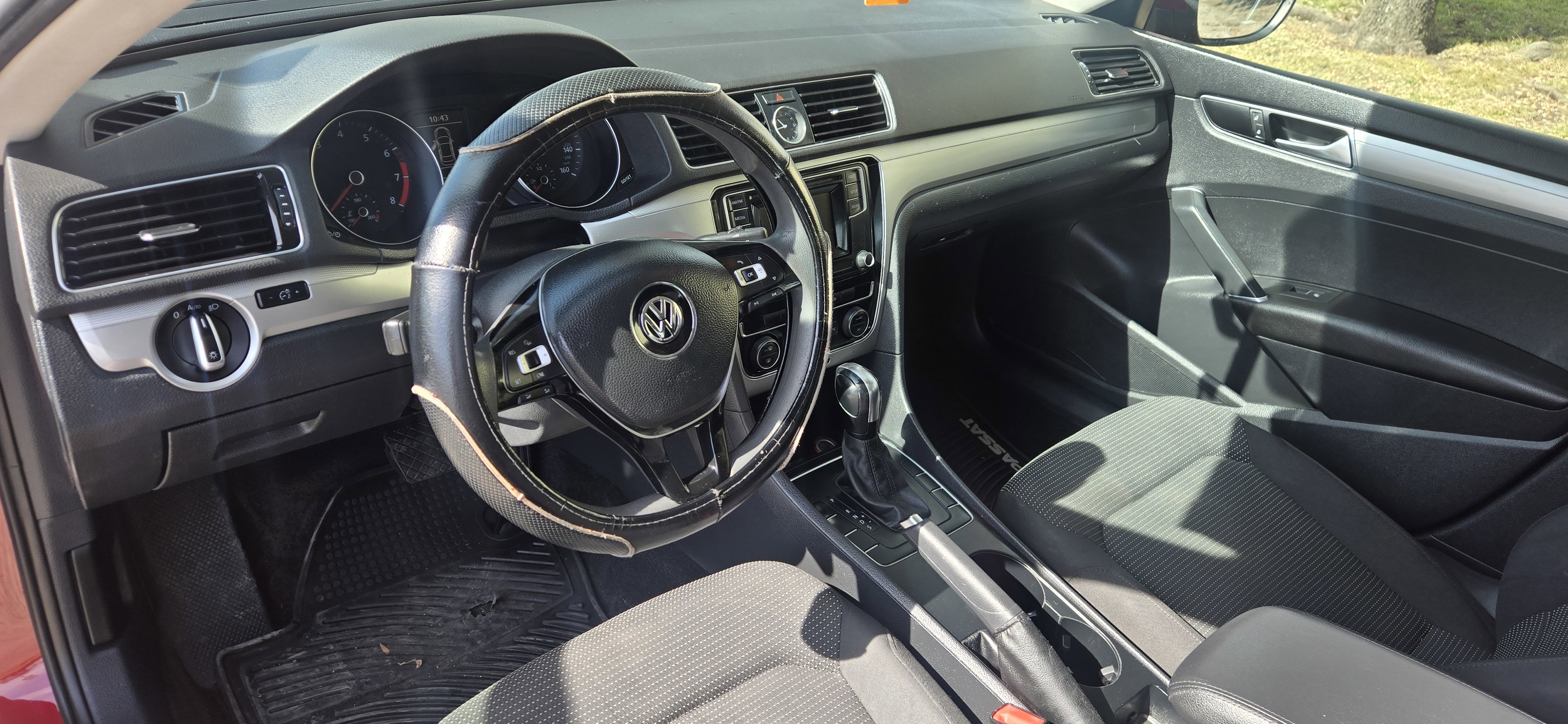 Used 2016 Volkswagen Passat 1.8T S image 16