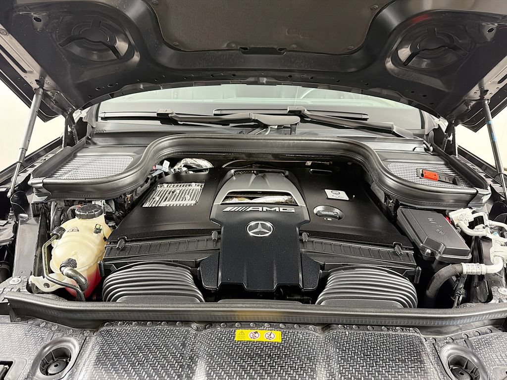 Used 2024 Mercedes-Benz GLS 63 AMG 4MATIC image 32