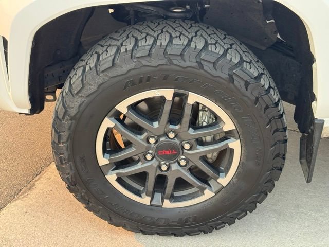 Used 2024 Toyota Tacoma TRD Sport AWD/4WD image 12