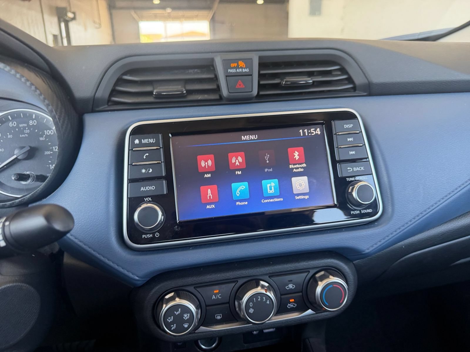 Used 2025 Nissan Versa SV FWD image 19
