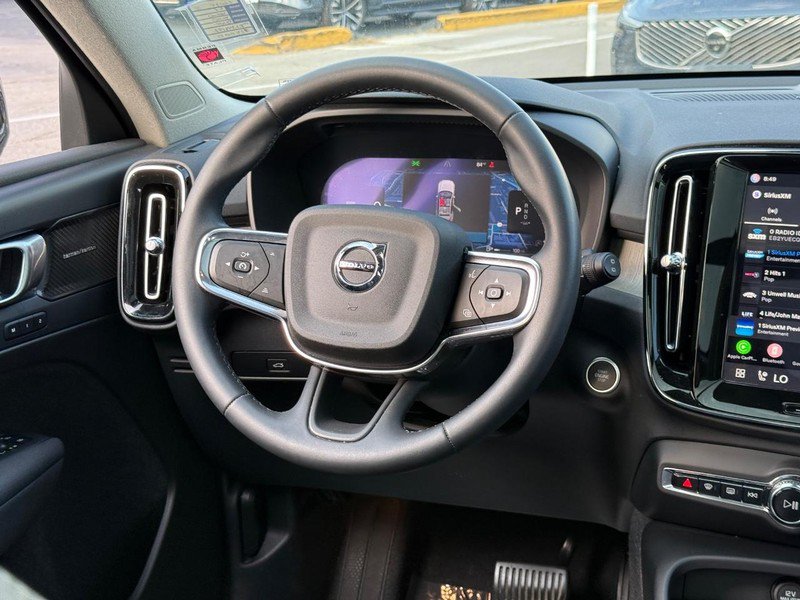 Used 2024 Volvo XC40 B5 Ultimate w/ Protection Package Premier AWD/4WD image 13