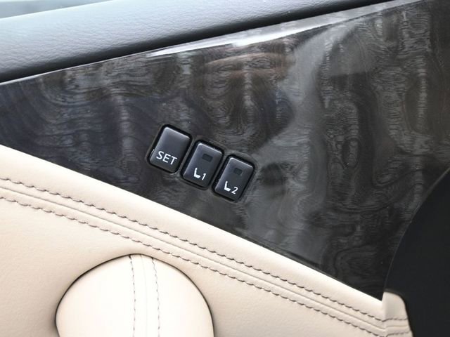Used 2024 Nissan Armada Platinum w/ Captain's Chairs Package AWD/4WD image 25