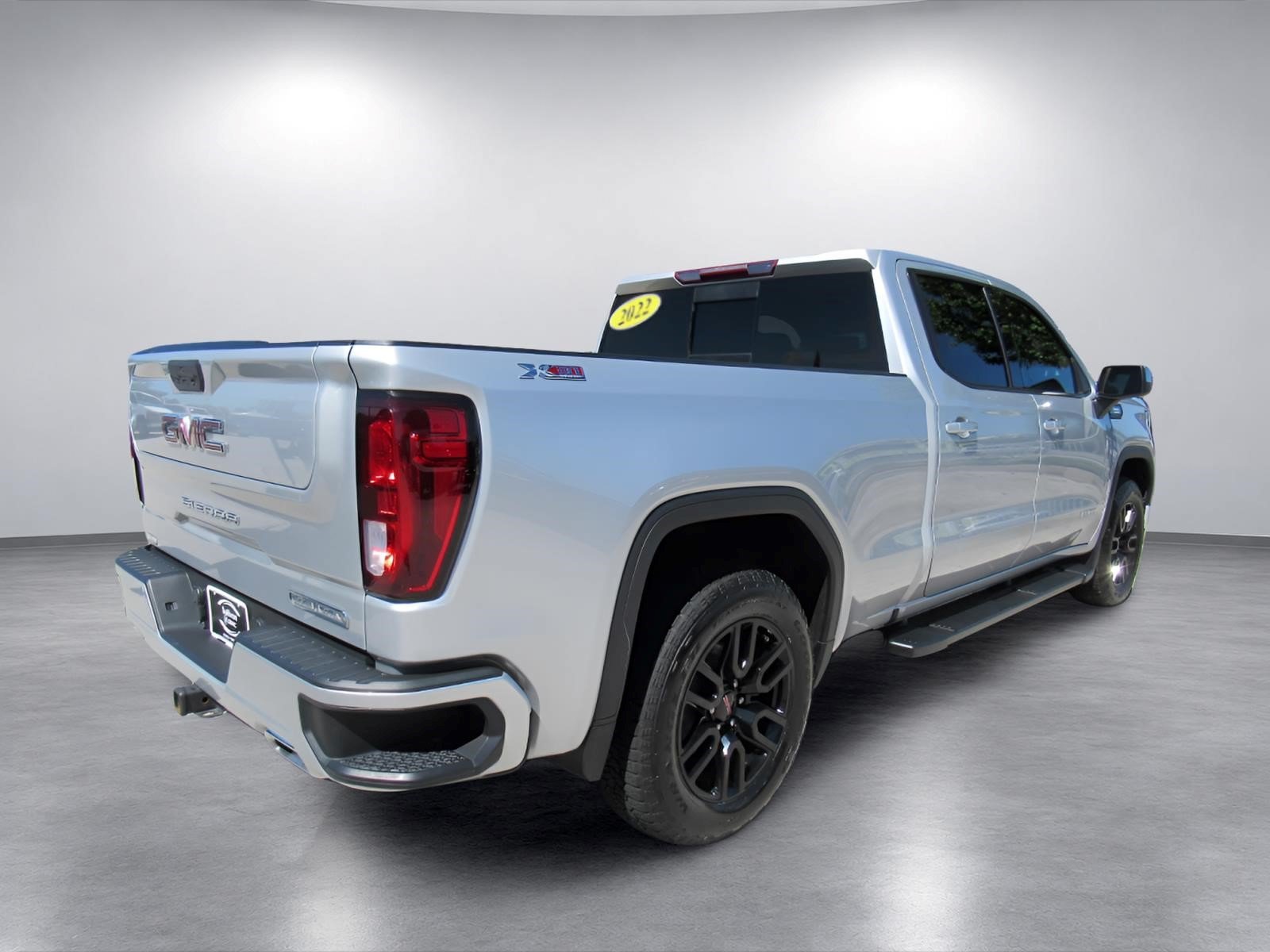 Used 2022 GMC Sierra 1500 Elevation w/ Preferred Package AWD/4WD image 6