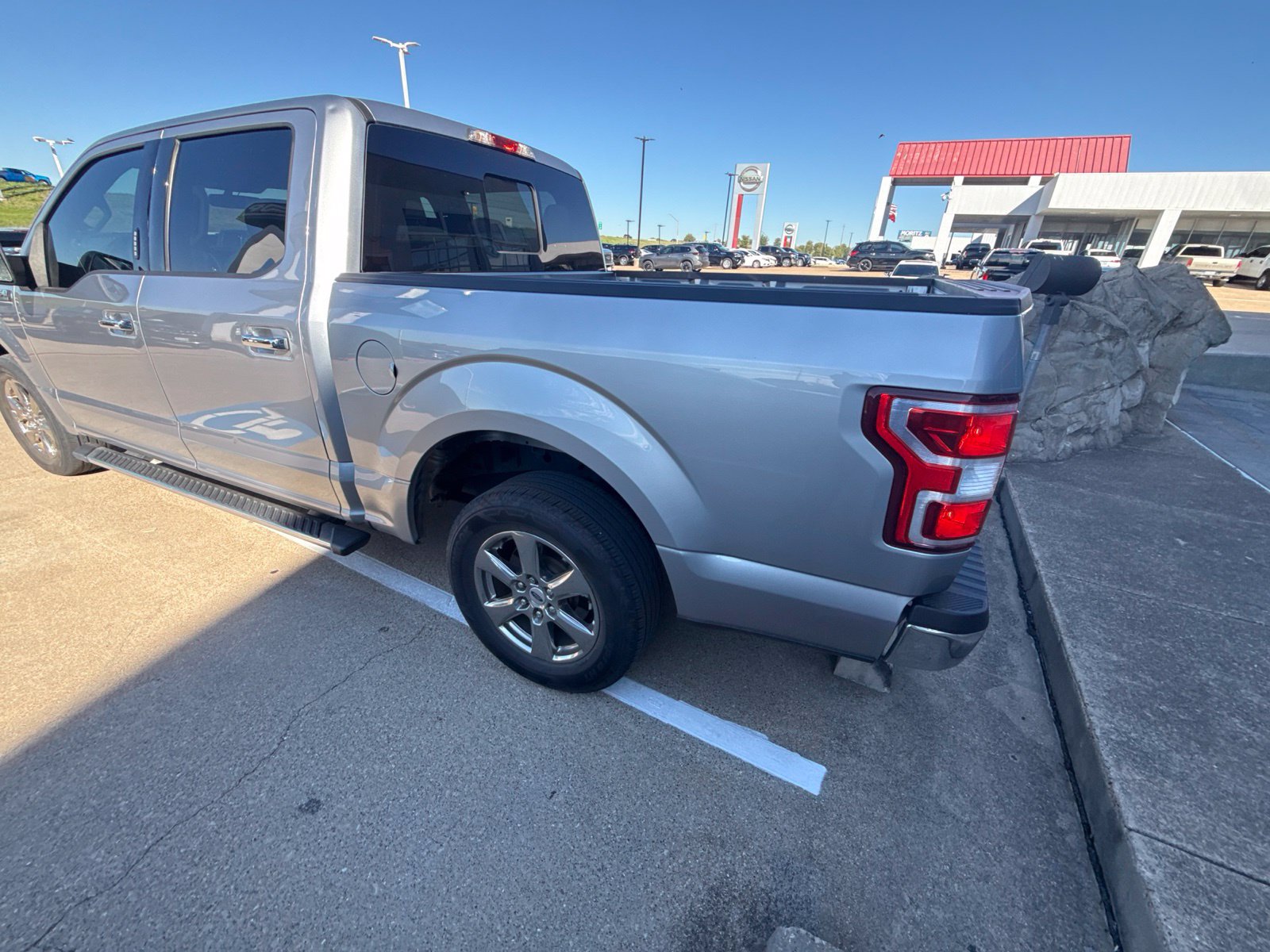 Used 2020 Ford F150 XLT w/ Equipment Group 302A Luxury RWD image 11