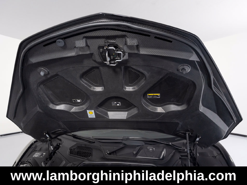 Used 2026 Lamborghini Revuelto AWD/4WD image 56