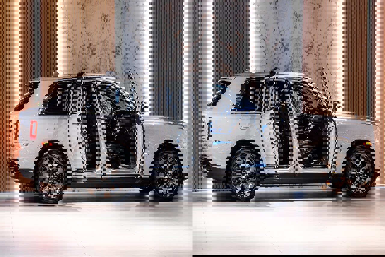 Used 2023 Rolls-Royce Cullinan image 5