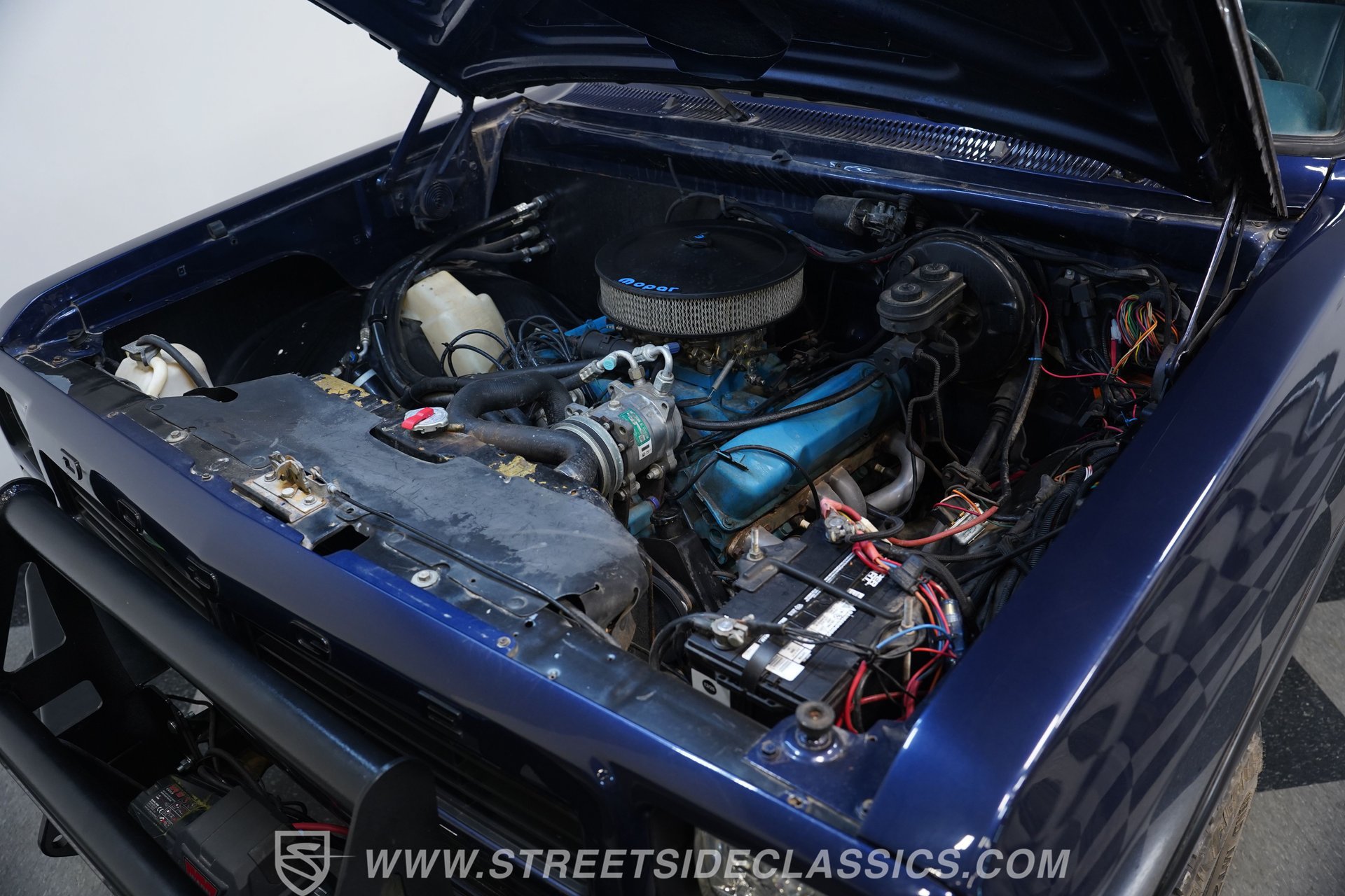 Used 1988 Dodge D/W Truck 250 AWD/4WD image 32