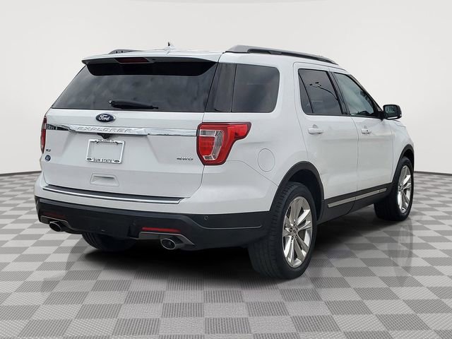 Certified 2018 Ford Explorer XLT w/ Equipment Group 202A image 5