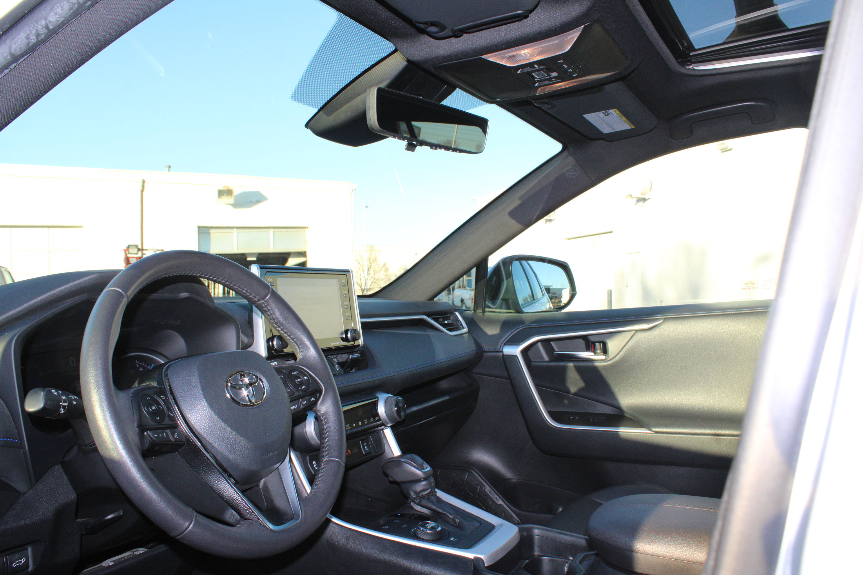 Used 2021 Toyota RAV4 XSE image 33