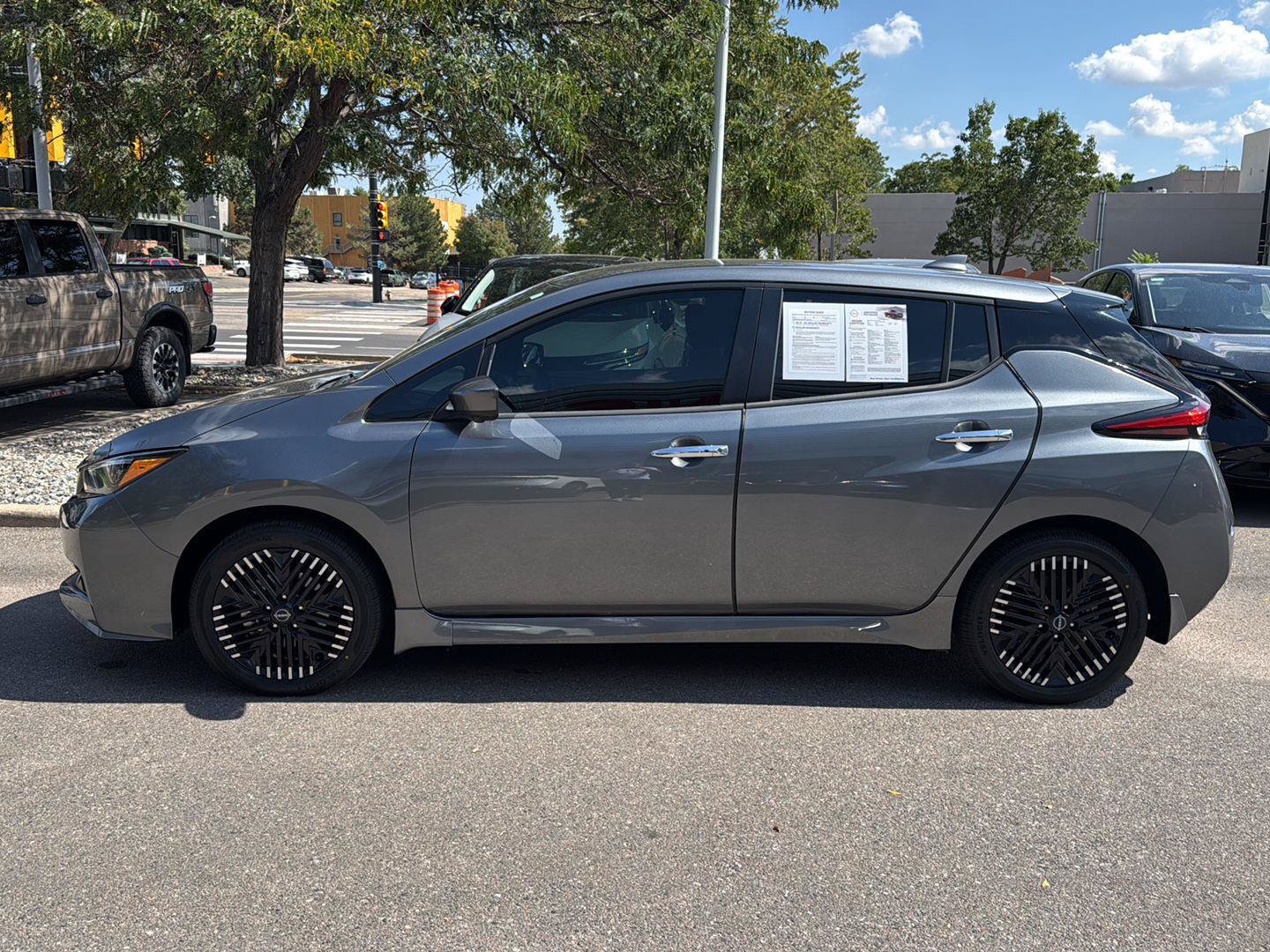 Certified 2025 Nissan Leaf SV Plus FWD image 5