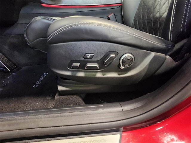 Used 2025 Genesis GV70 3.5T Sport w/ Sport Advanced Package image 18