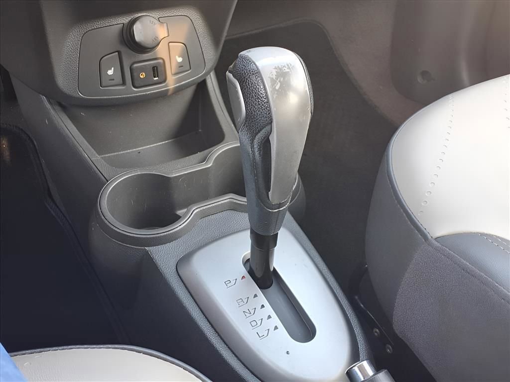 Used 2015 Chevrolet Spark LT image 17