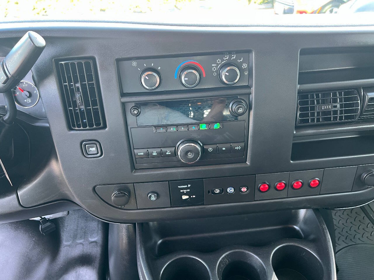 Used 2014 Chevrolet Express 2500 w/ Cold Climate Package RWD image 28