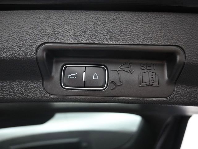 Used 2020 Ford Explorer Limited w/ Class III Trailer Tow Package image 33