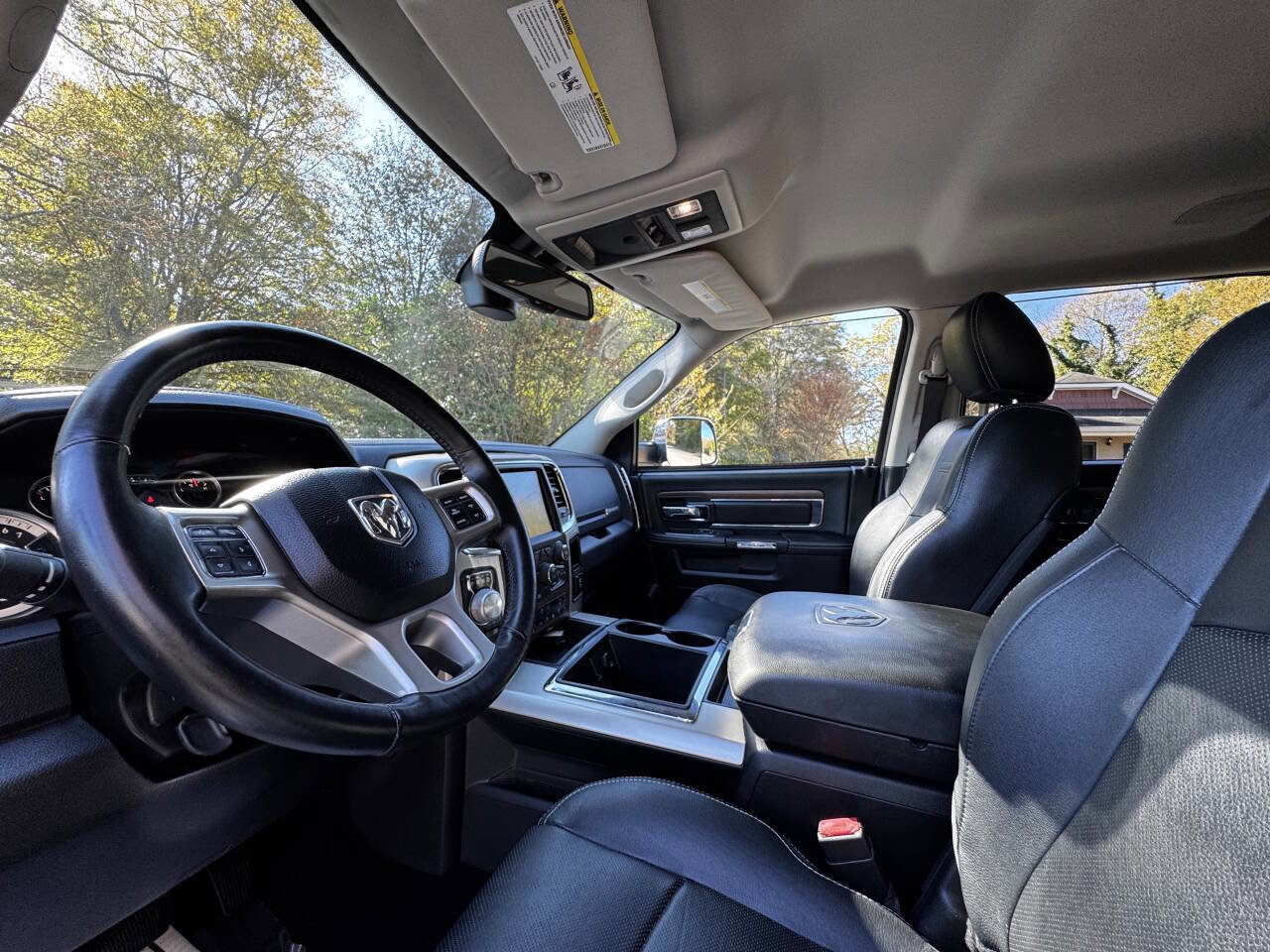 Used 2014 RAM 1500 Laramie w/ Convenience Group image 12