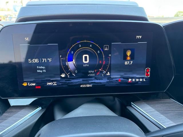 Used 2025 Chevrolet Tahoe Premier AWD/4WD image 22