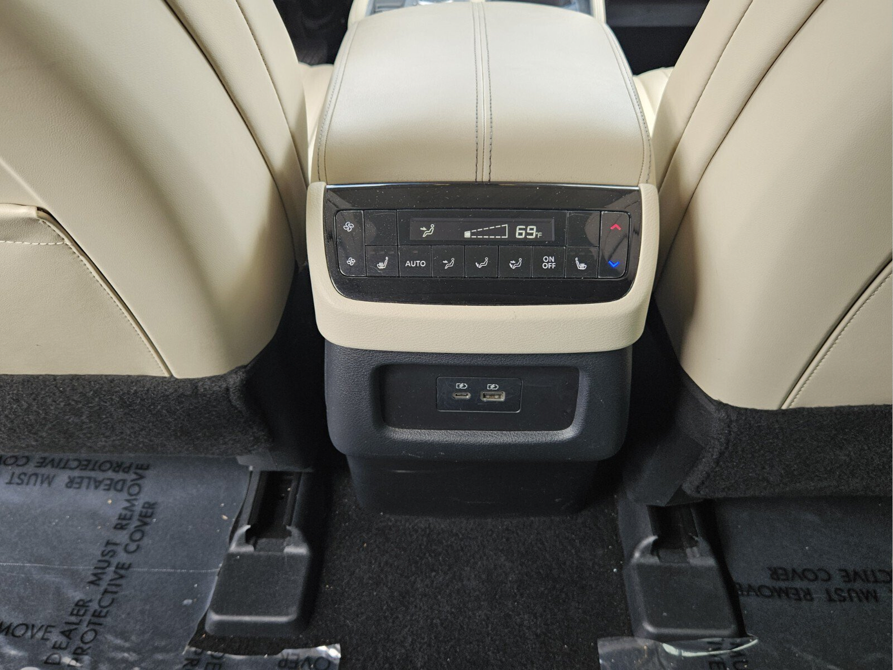 Used 2025 INFINITI QX60 Luxe w/ Vision Package FWD image 11