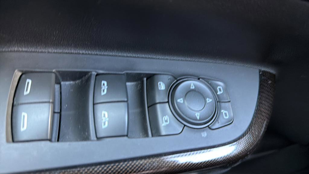 Used 2023 GMC Acadia AT4 w/ Technology Package image 25