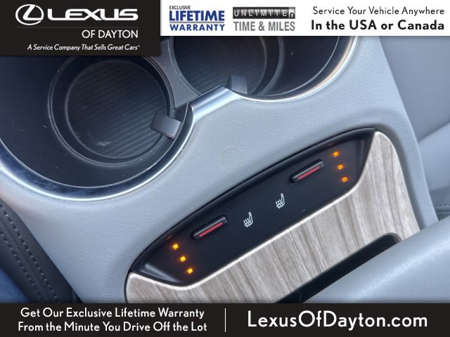 Used 2023 Toyota Venza XLE image 28