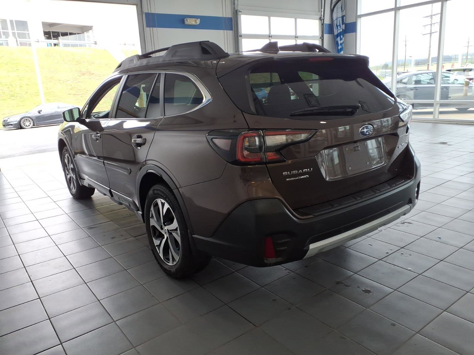 Used 2020 Subaru Outback Limited w/ Popular Package #2 image 7