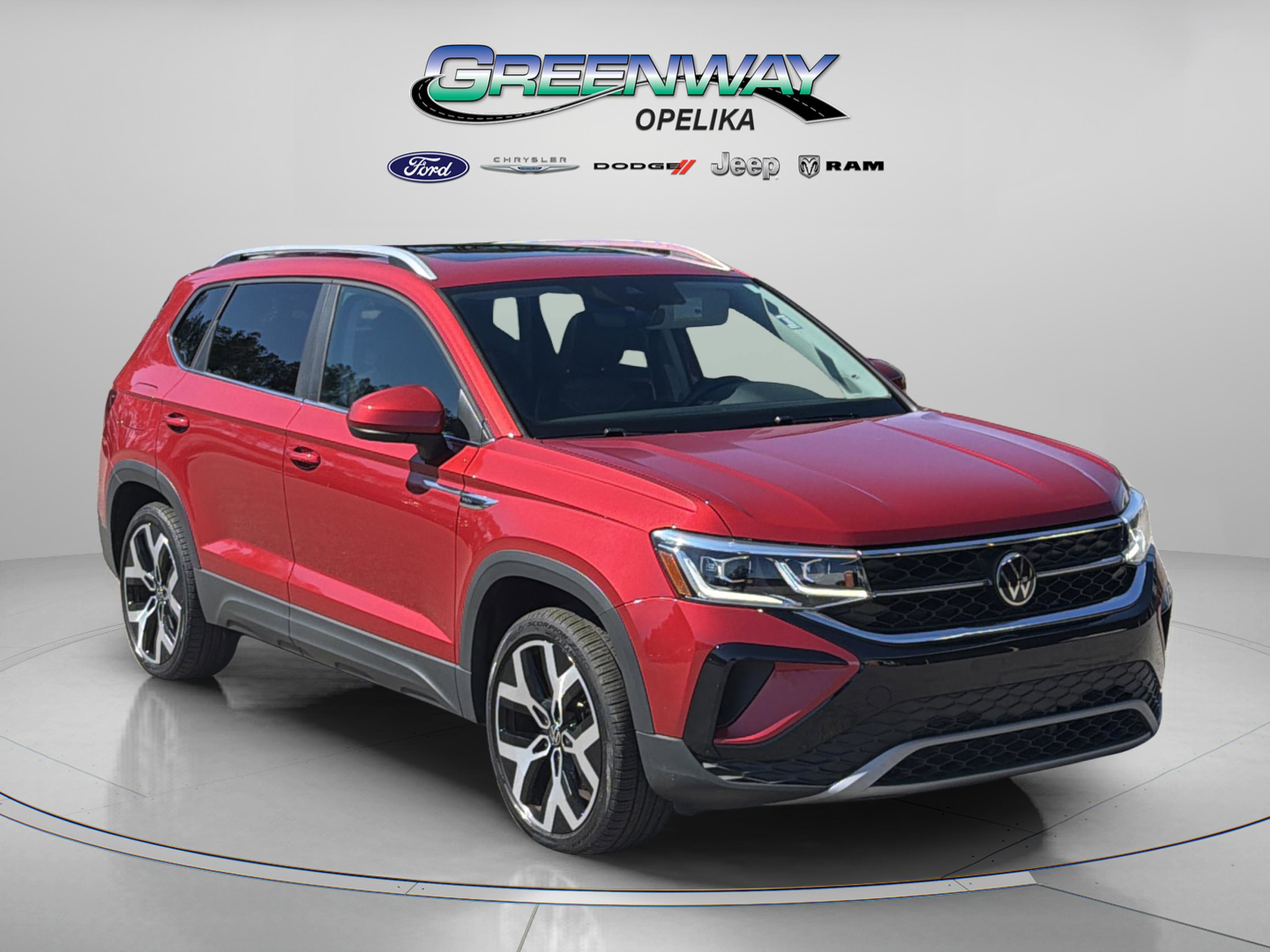 Used 2023 Volkswagen Taos SEL image 1