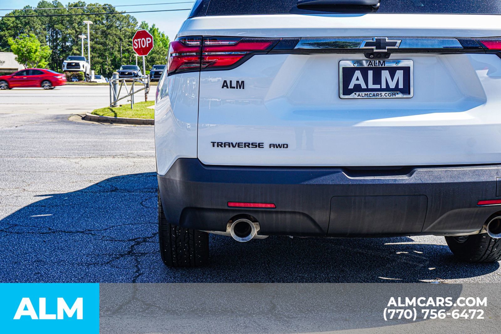 Used 2023 Chevrolet Traverse RS AWD/4WD image 17