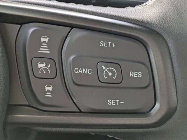 Used 2025 Jeep Gladiator Sport image 23