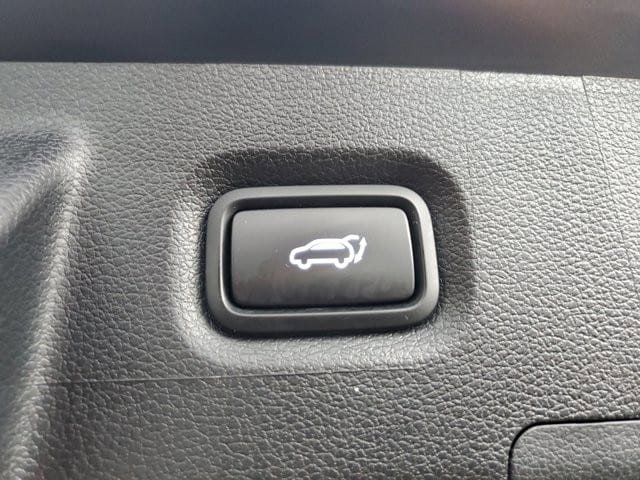 Used 2023 Hyundai Santa Fe SEL FWD image 13