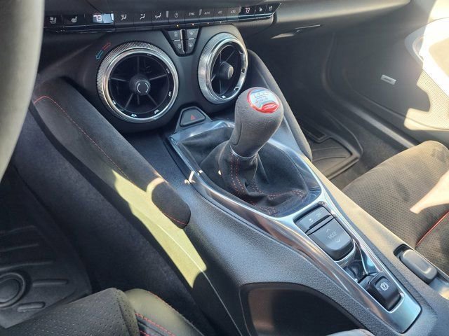 Used 2018 Chevrolet Camaro ZL1 image 6