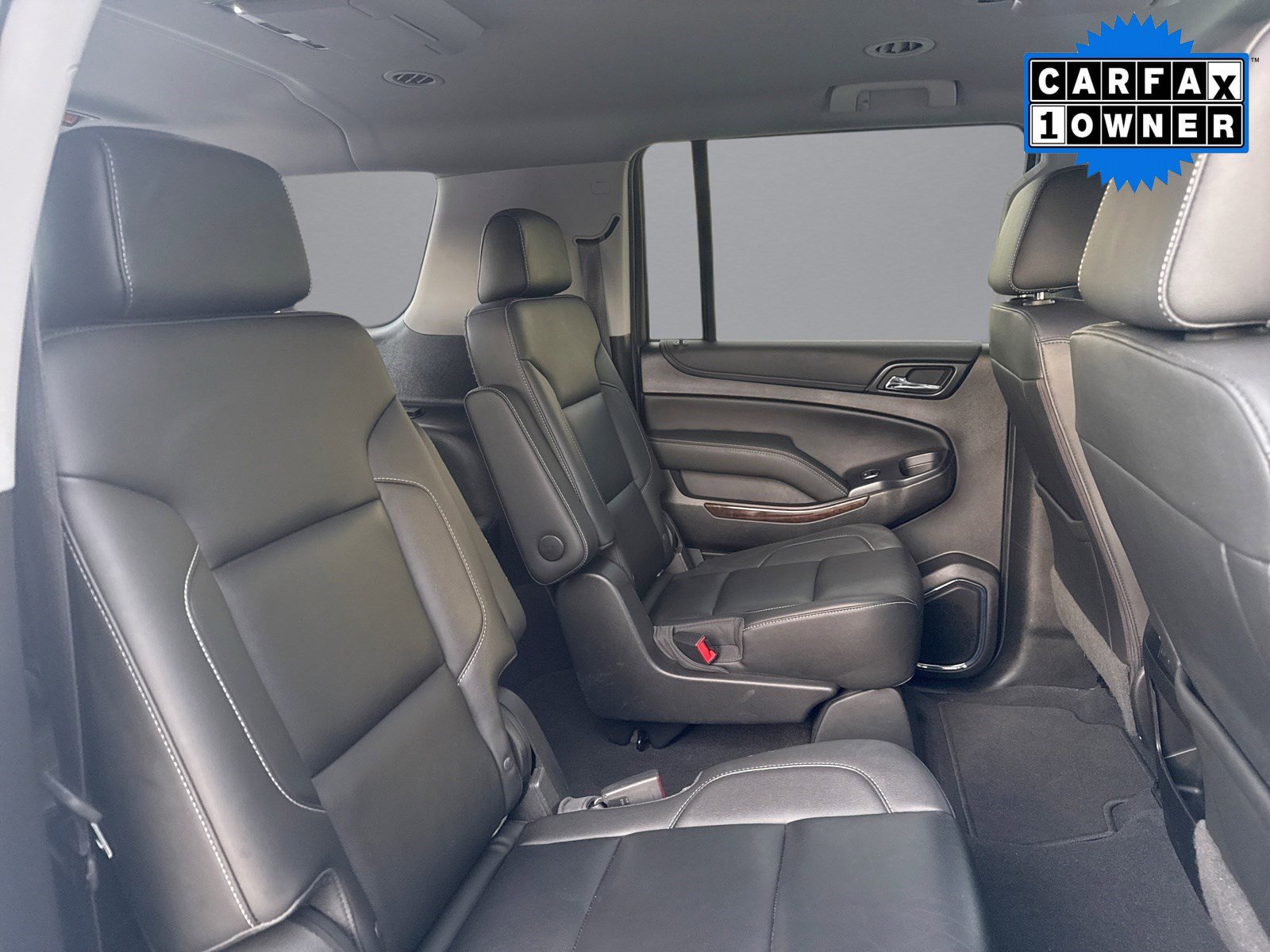 Used 2019 Chevrolet Suburban LT w/ Luxury Package image 33