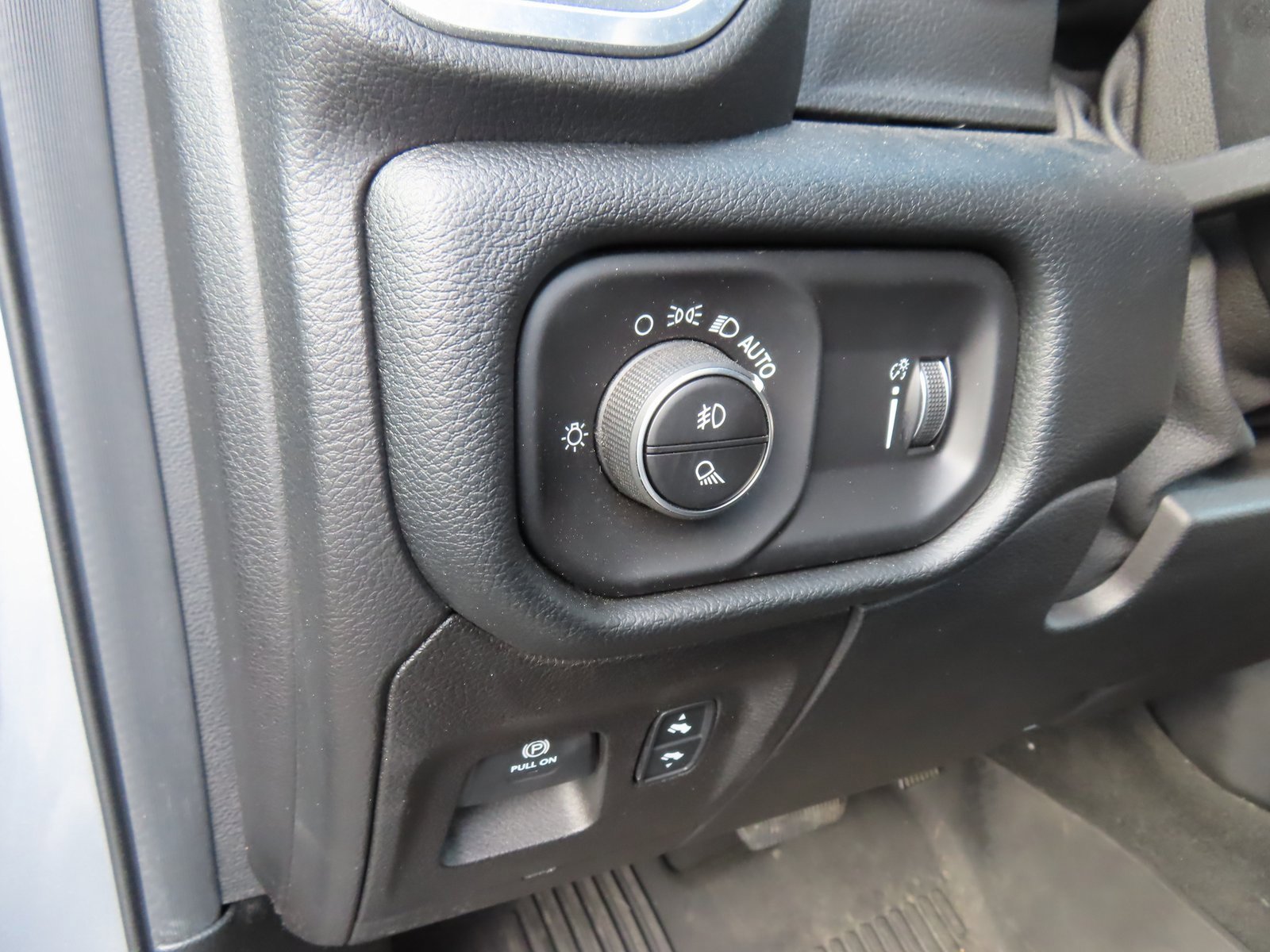 Used 2020 RAM 1500 Big Horn image 14