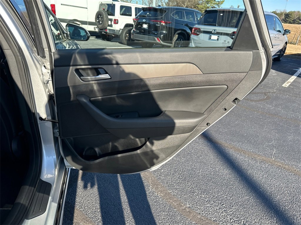 Used 2018 Hyundai Sonata Sport image 16