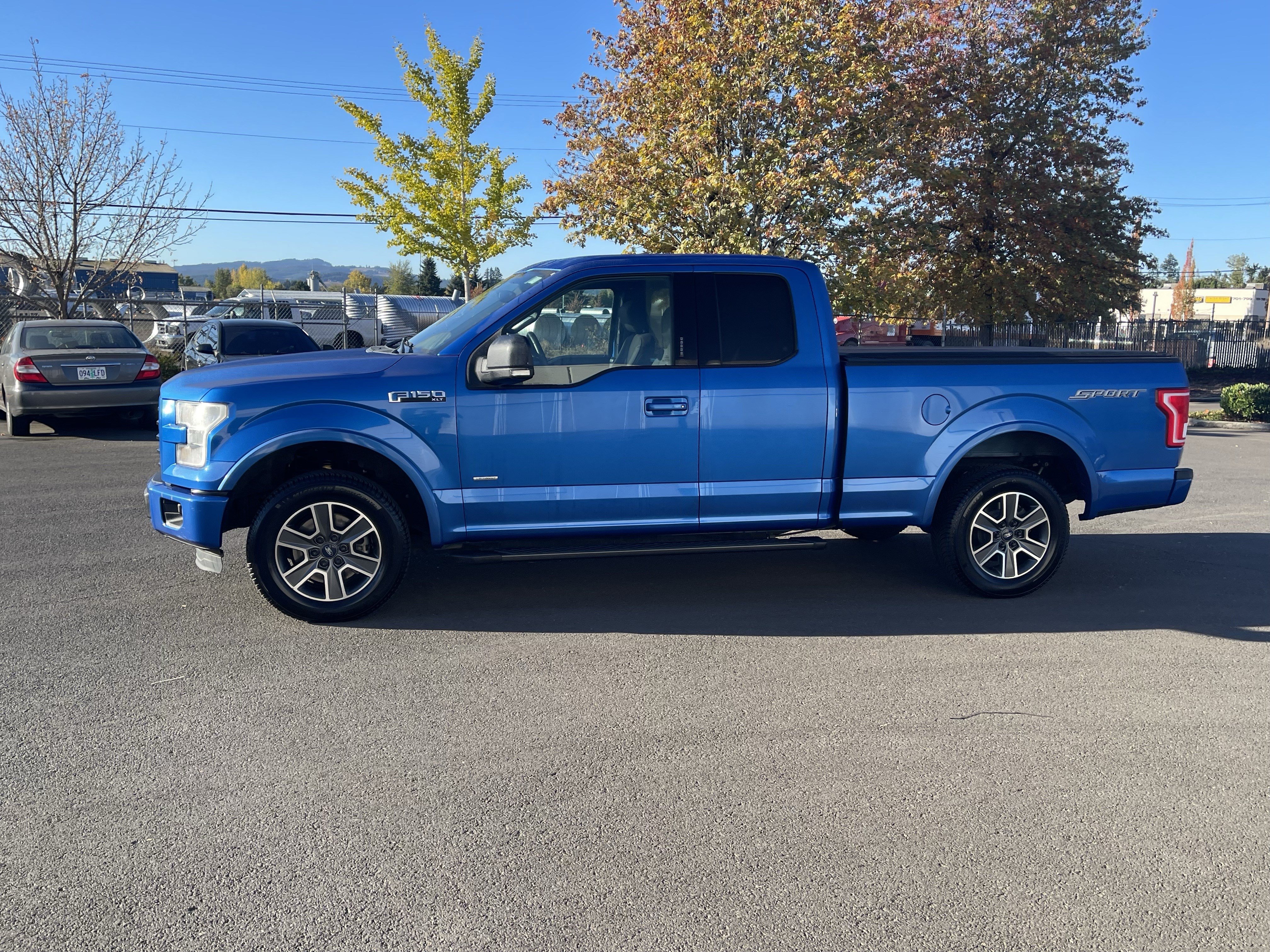 Used 2015 Ford F150 XLT w/ Equipment Group 301A Mid RWD image 2