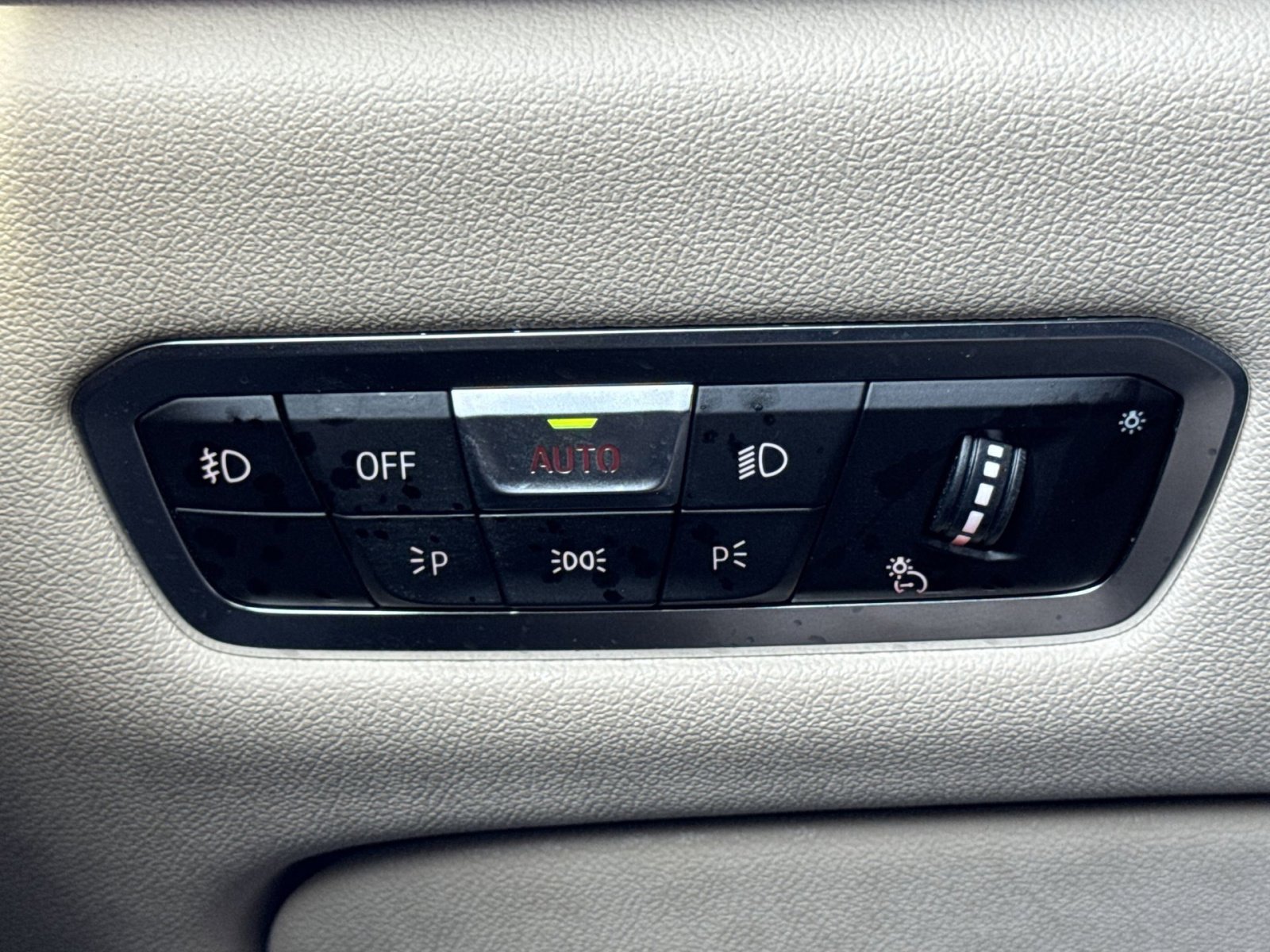 Used 2021 BMW X7 xDrive40i w/ Premium Package 2 image 21