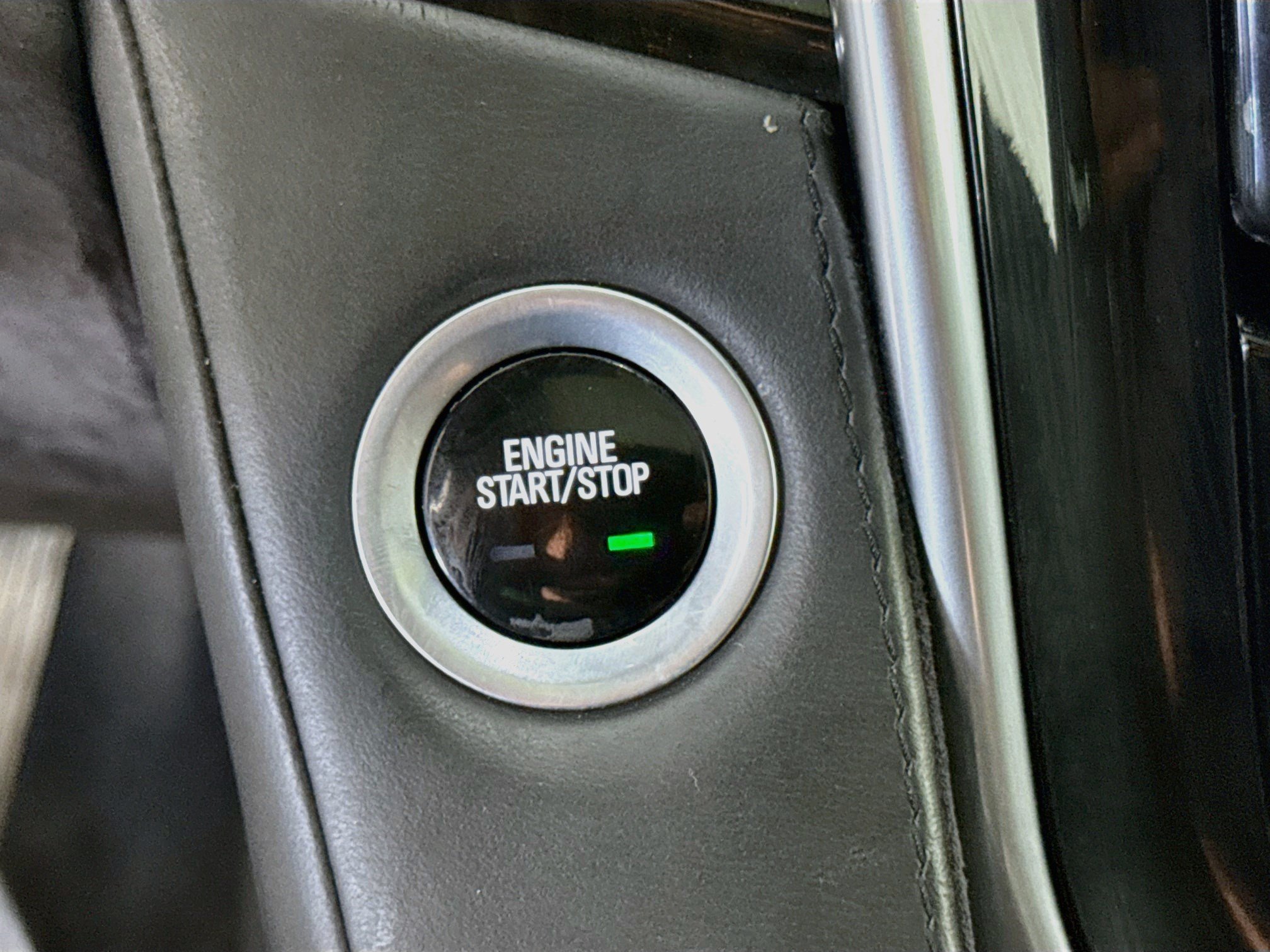 Used 2019 Cadillac Escalade Platinum AWD/4WD image 21