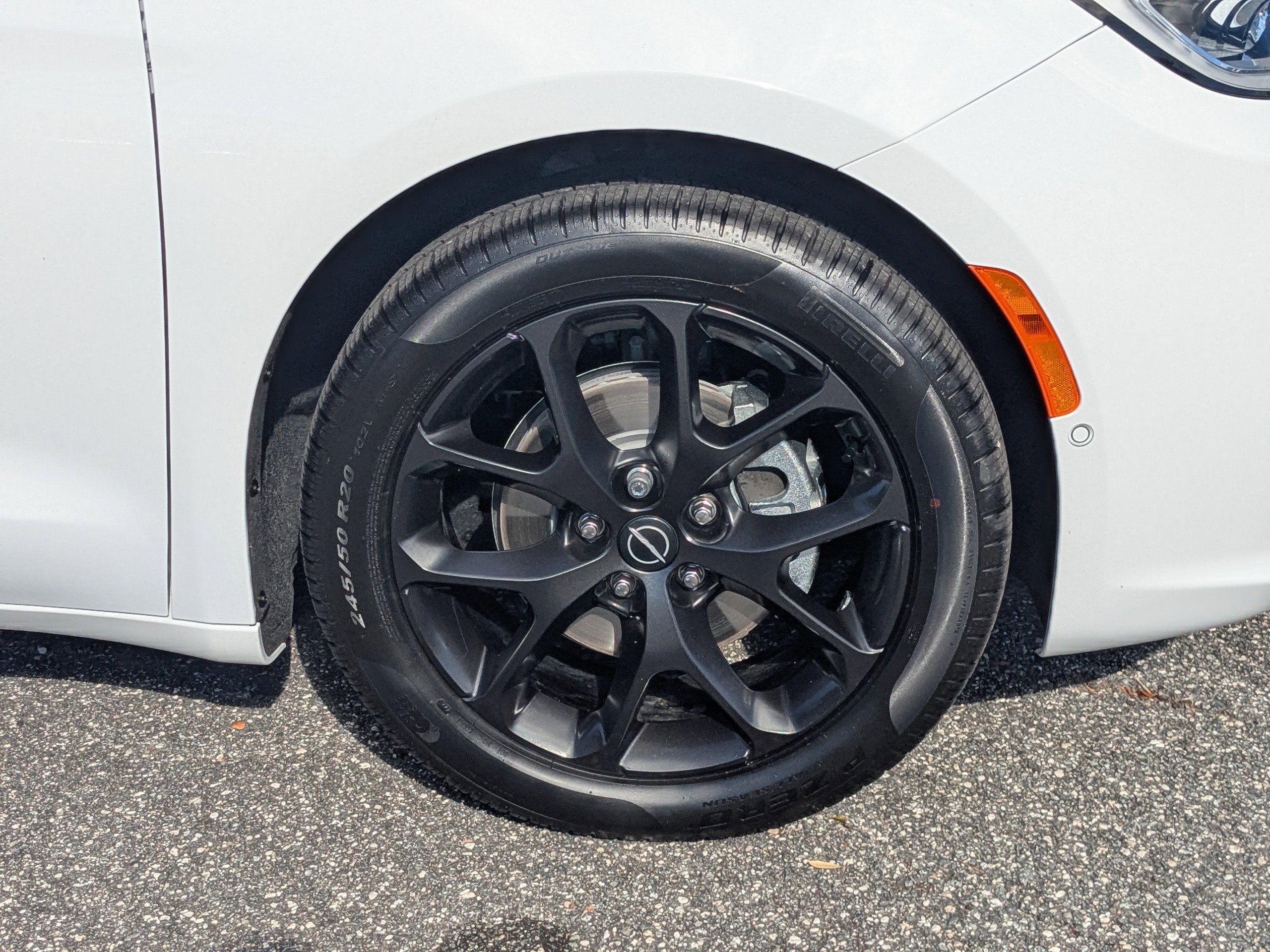 New 2026 Chrysler Pacifica Limited w/ S Appearance Package image 10