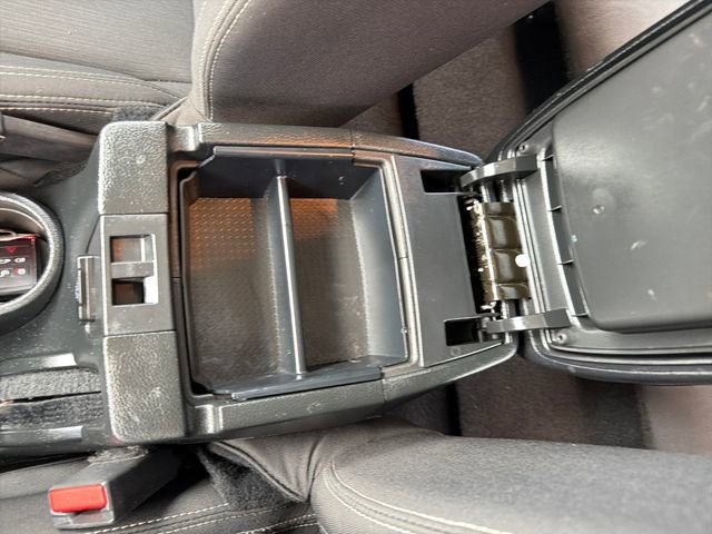 Used 2018 Jeep Wrangler Sahara w/ Connectivity Group AWD/4WD image 21