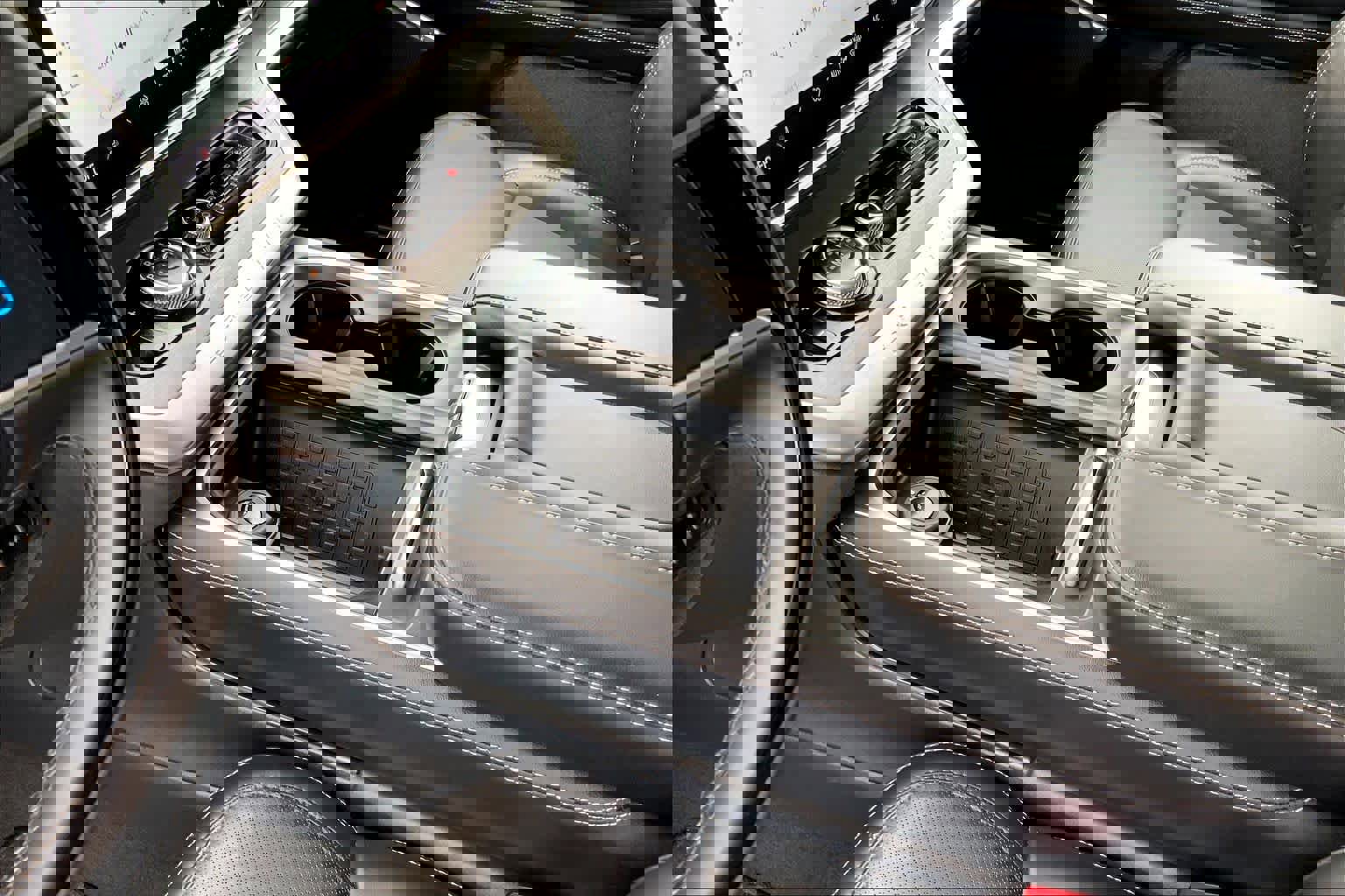 Used 2025 Ford Expedition Platinum image 17