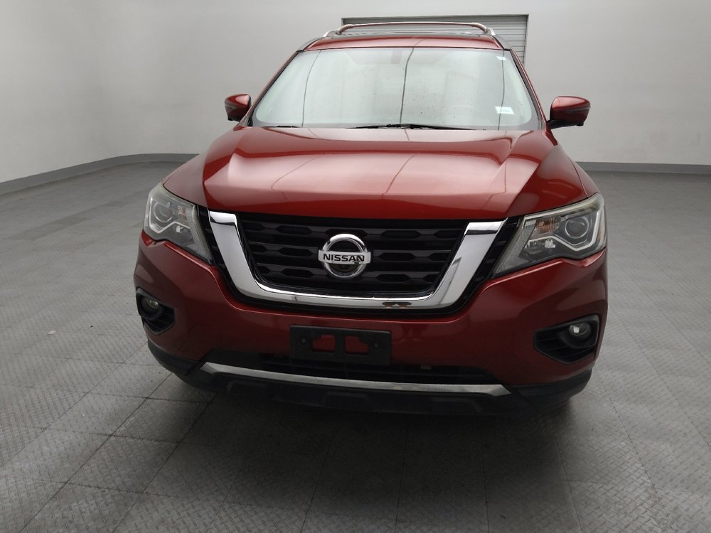 Used 2020 Nissan Pathfinder Platinum FWD image 15