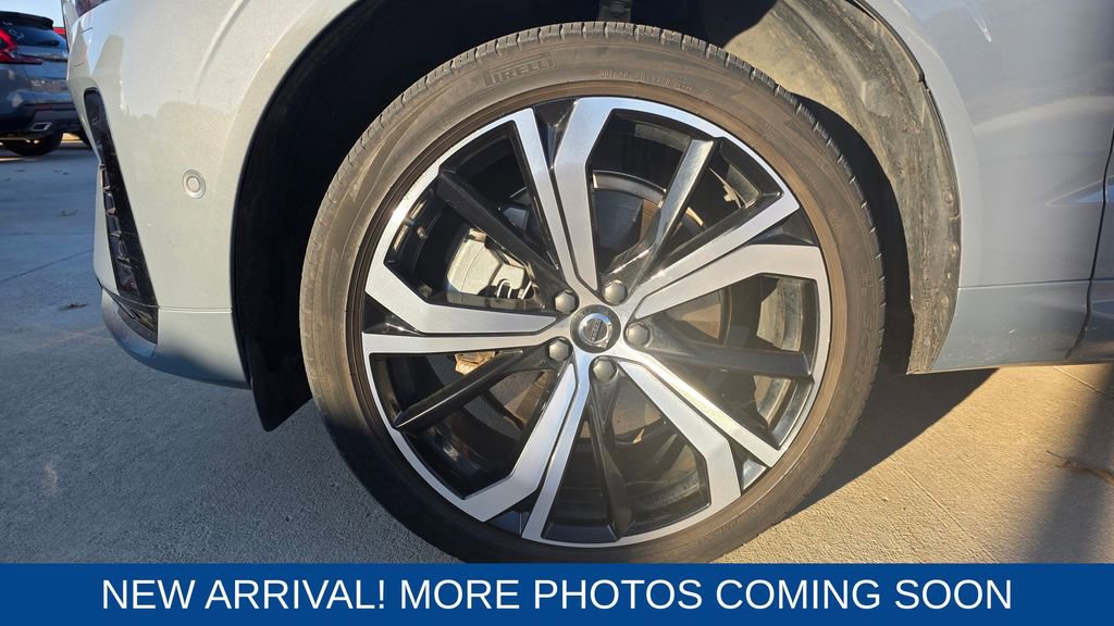Used 2023 Volvo XC60 T8 Ultimate w/ Climate Package image 10