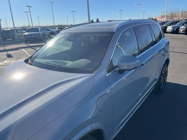 New 2026 Volvo XC90 T8 Plus w/ Protection Package Premier AWD/4WD image 4