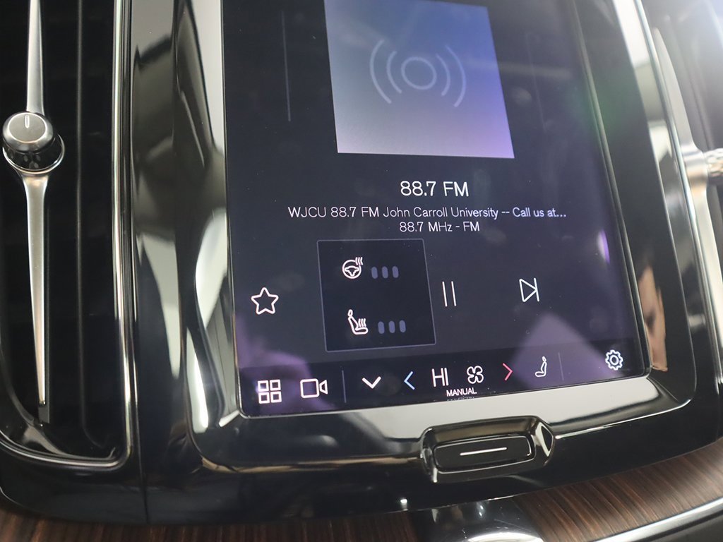 Used 2023 Volvo XC60 B5 Plus w/ Climate Package image 51