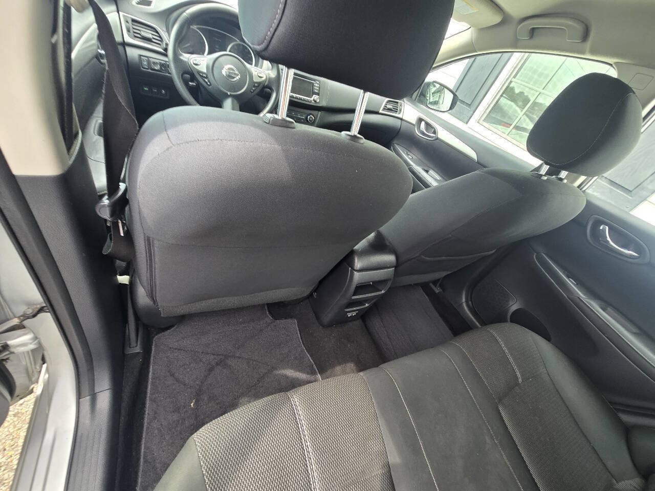 Used 2018 Nissan Sentra S FWD image 11