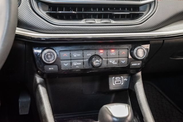 Certified 2025 Jeep Compass Trailhawk AWD/4WD image 21